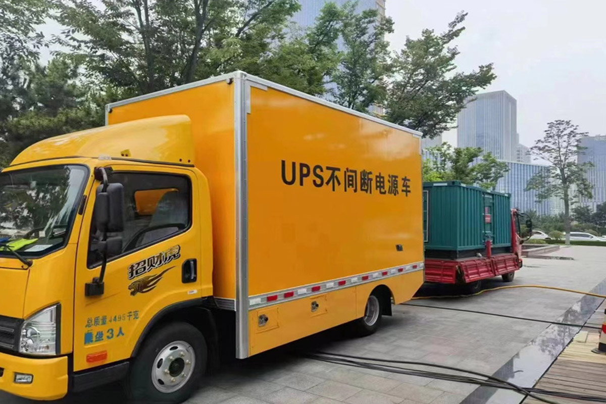良庆发电机租赁施工现场