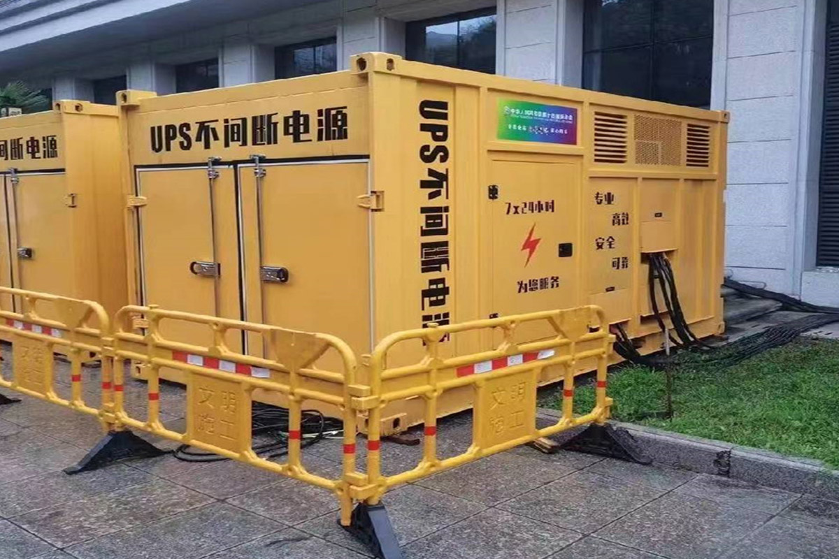 良庆发电机租赁施工现场